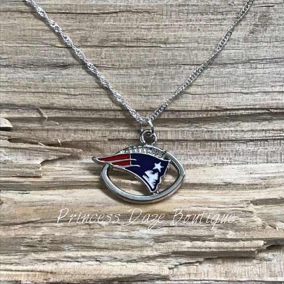 Princess Daze Boutique Jewelry - New England Patriots‎ Necklace